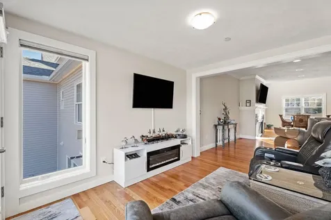 39 Kibrel Court Sandown NH 03873