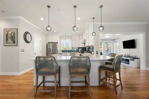 39 Kibrel Court Sandown NH 03873