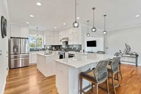 39 Kibrel Court Sandown NH 03873