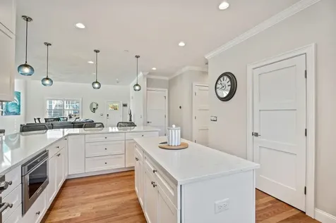 39 Kibrel Court Sandown NH 03873