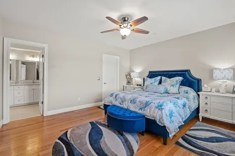 39 Kibrel Court Sandown NH 03873