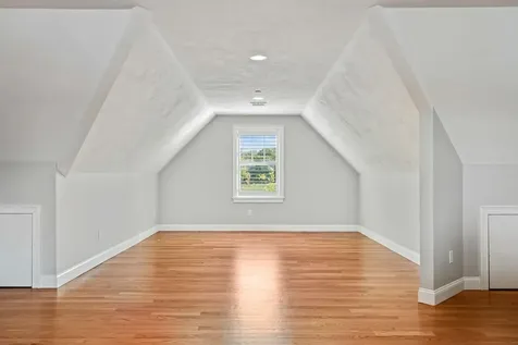 39 Kibrel Court Sandown NH 03873