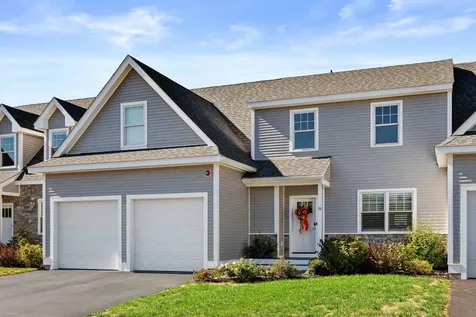 39 Kibrel Court Sandown NH 03873