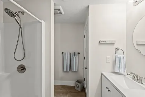 39 Kibrel Court Sandown NH 03873