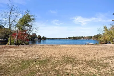 39 Kibrel Court Sandown NH 03873