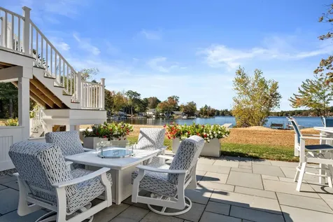 39 Kibrel Court Sandown NH 03873