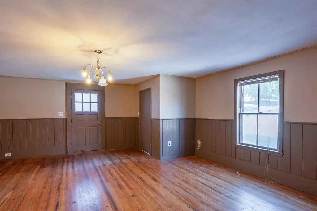 11 Main Street Greenville NH 03048