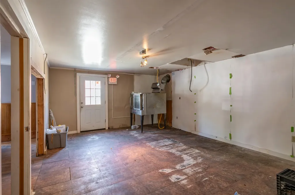 11 Main Street Greenville NH 03048