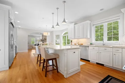 8 Arcadia Lane Salem NH 03079