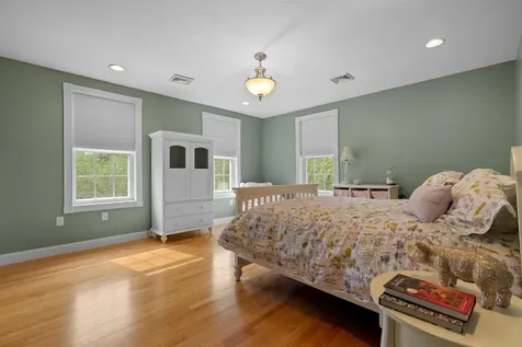 8 Arcadia Lane Salem NH 03079