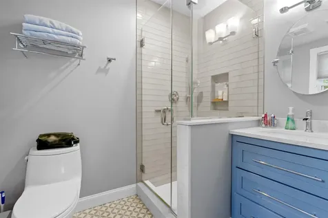 8 Arcadia Lane Salem NH 03079