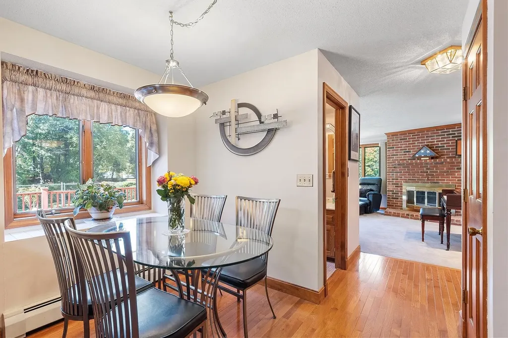 5 Stephanie Drive Pelham NH 03076