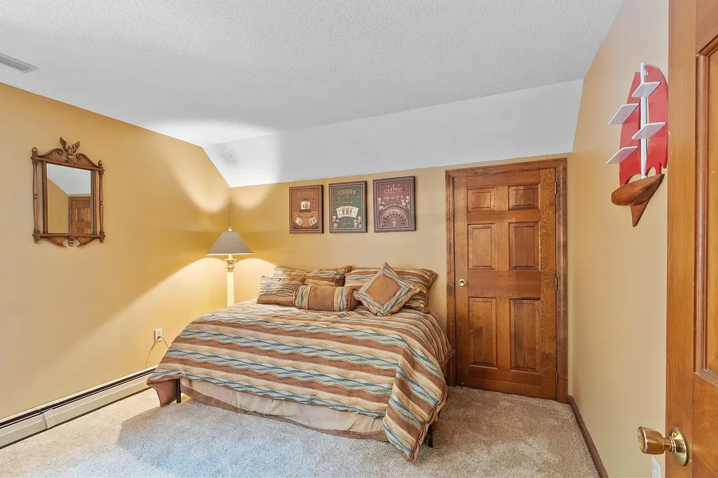 5 Stephanie Drive Pelham NH 03076