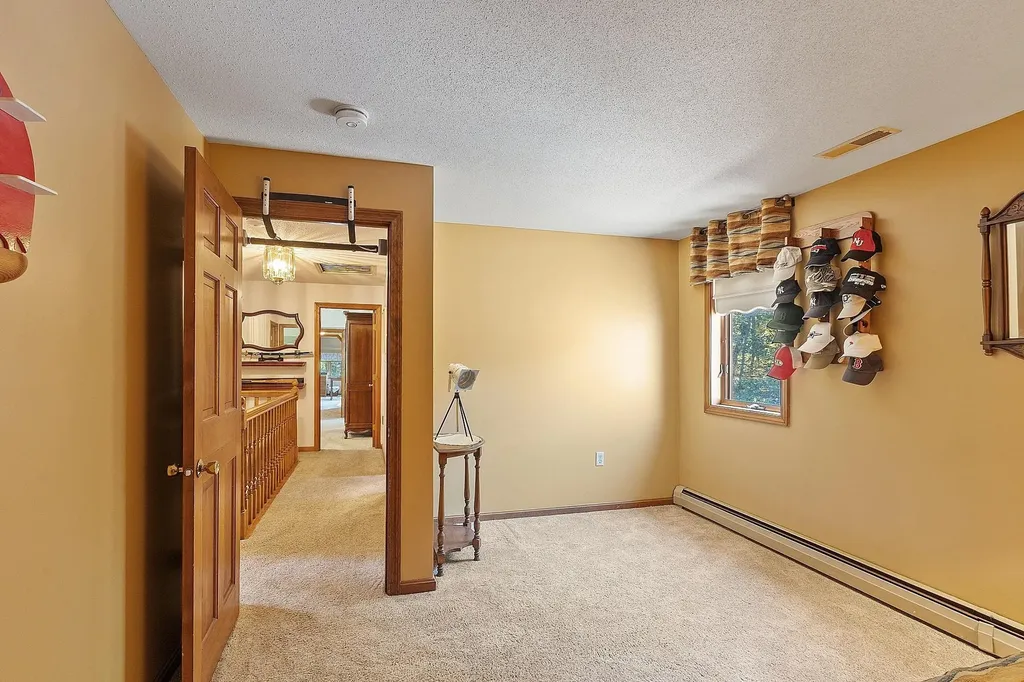 5 Stephanie Drive Pelham NH 03076