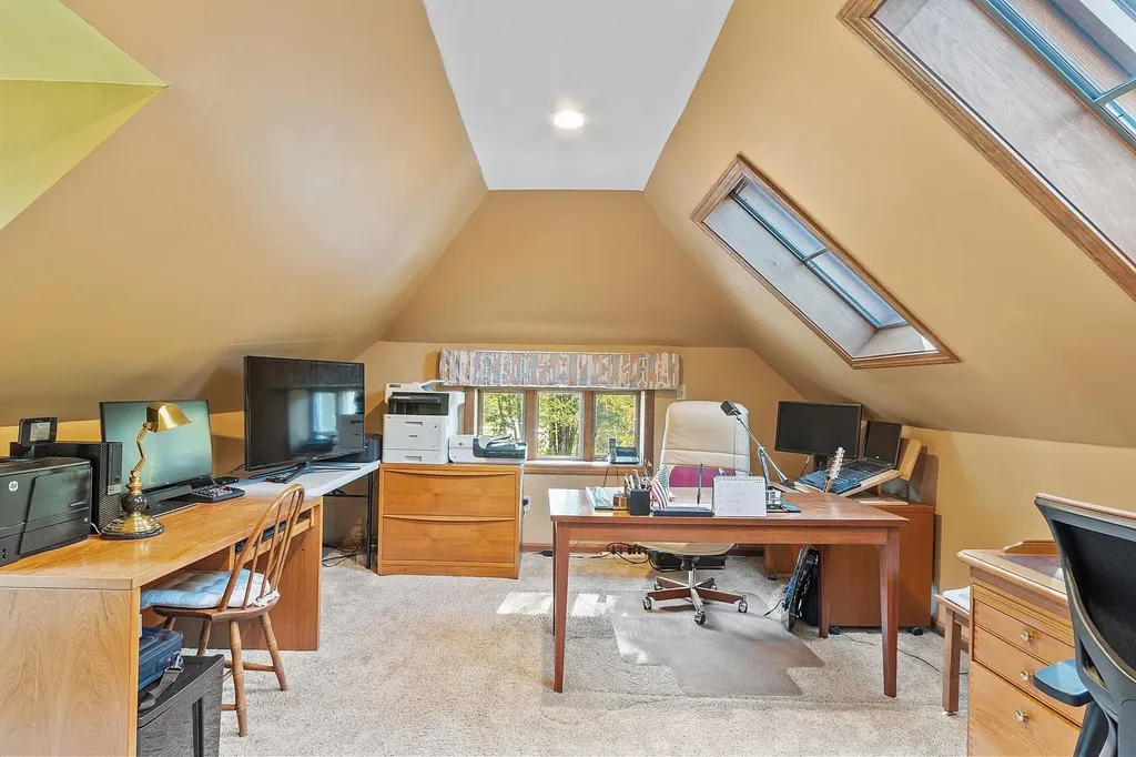 5 Stephanie Drive Pelham NH 03076