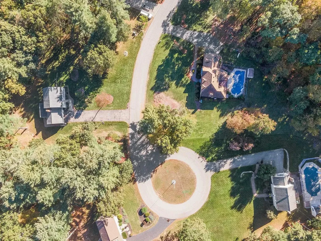 5 Stephanie Drive Pelham NH 03076