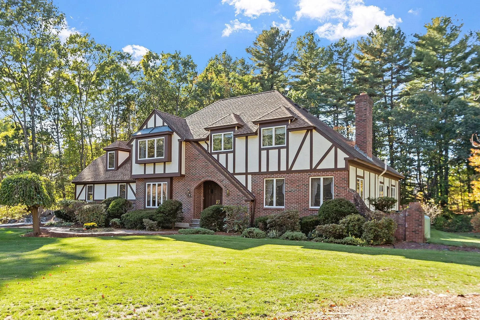 5 Stephanie Drive Pelham NH 03076