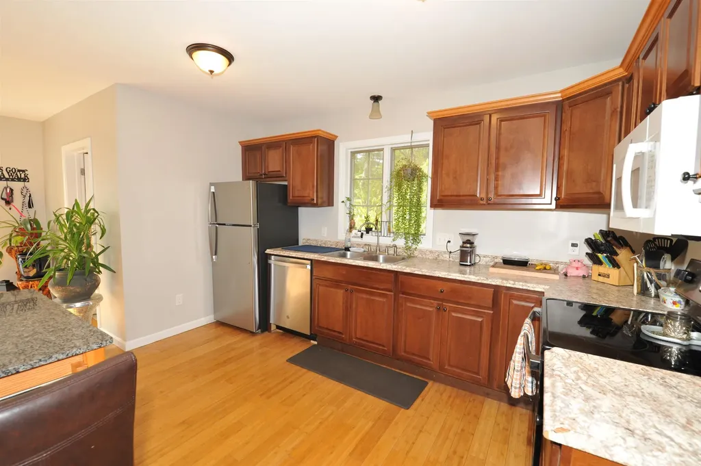 97 Kendall Pond Road Windham NH 03087