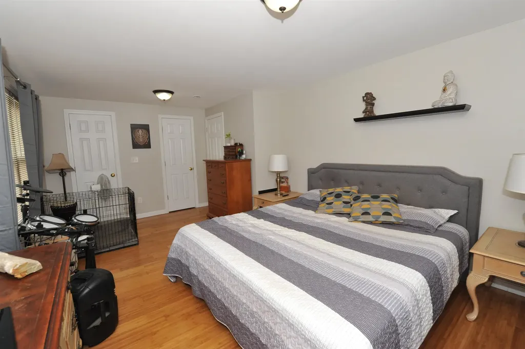 97 Kendall Pond Road Windham NH 03087