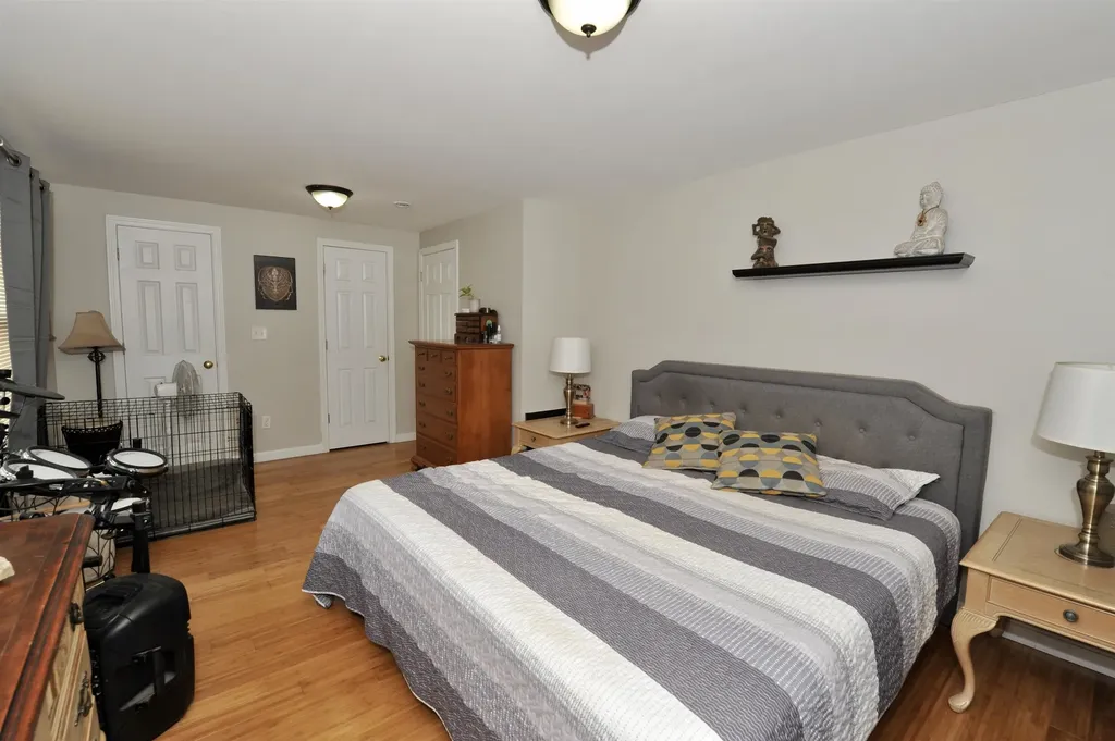 97 Kendall Pond Road Windham NH 03087