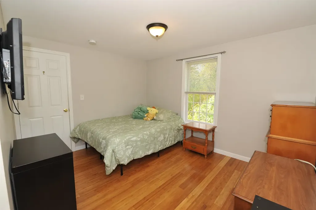 97 Kendall Pond Road Windham NH 03087