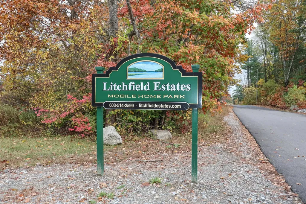 11 Bradford Drive Litchfield NH 03052