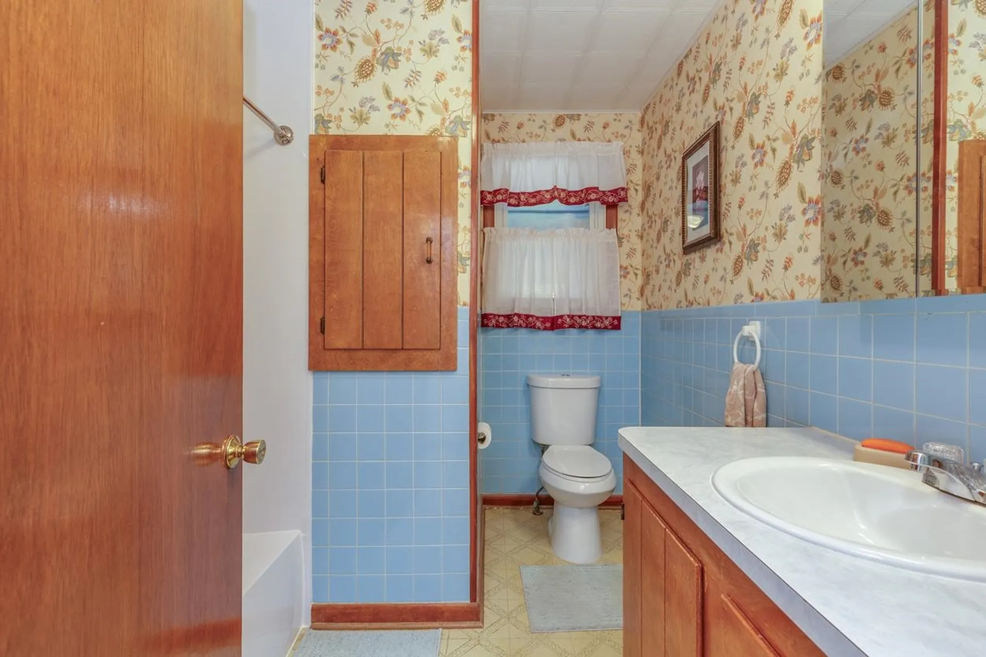 10 Dutton Road Pelham NH 03076