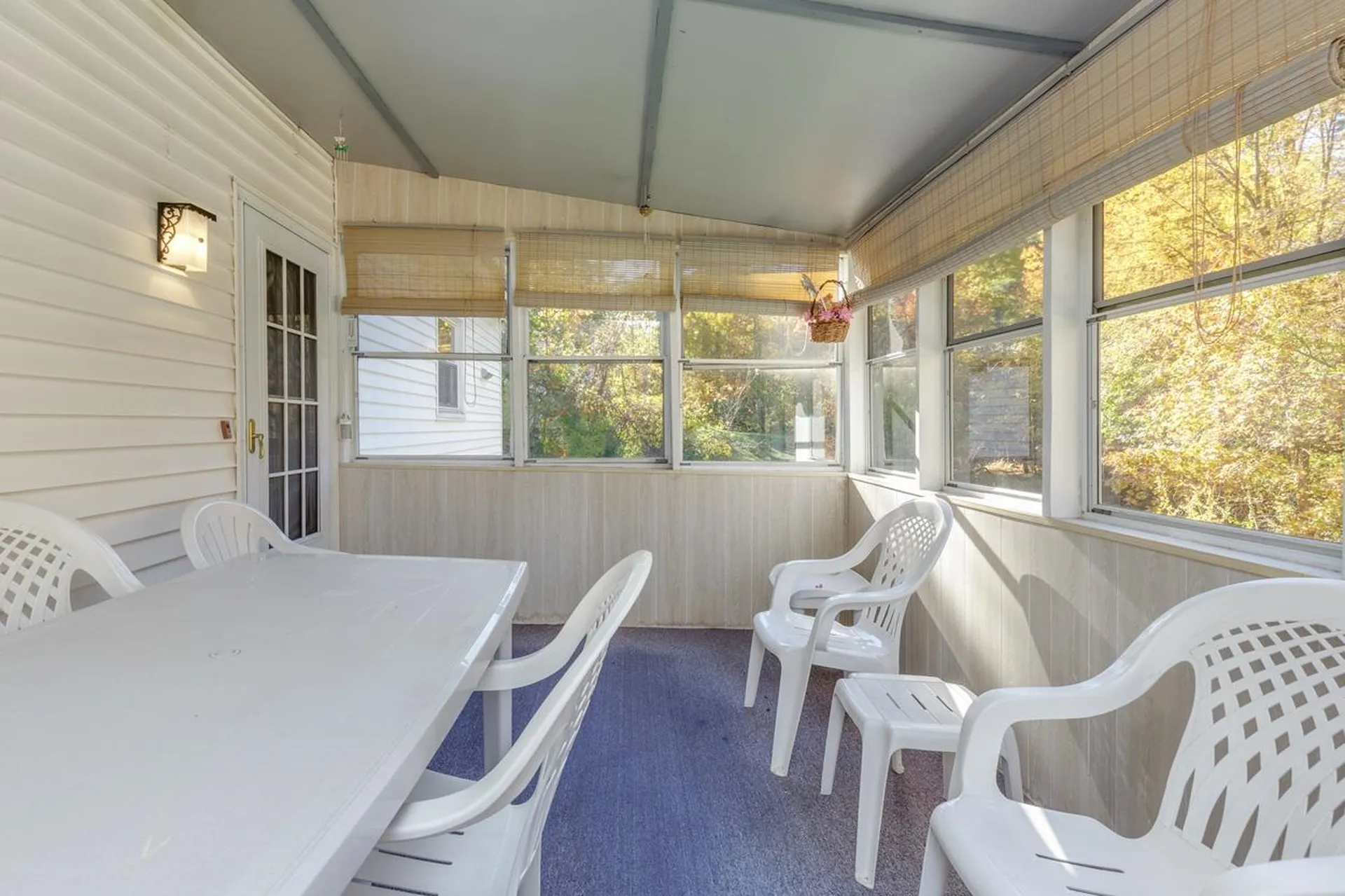 10 Dutton Road Pelham NH 03076