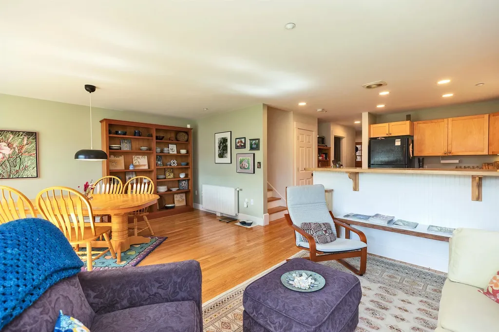 100A Steele Road Peterborough NH 03458