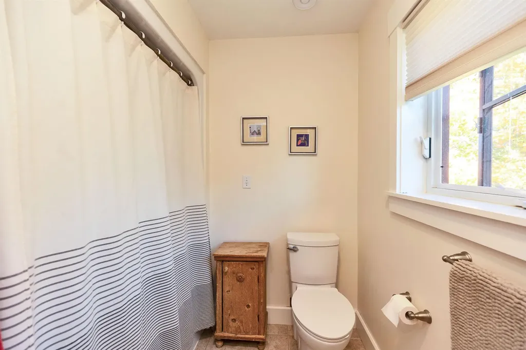 100A Steele Road Peterborough NH 03458