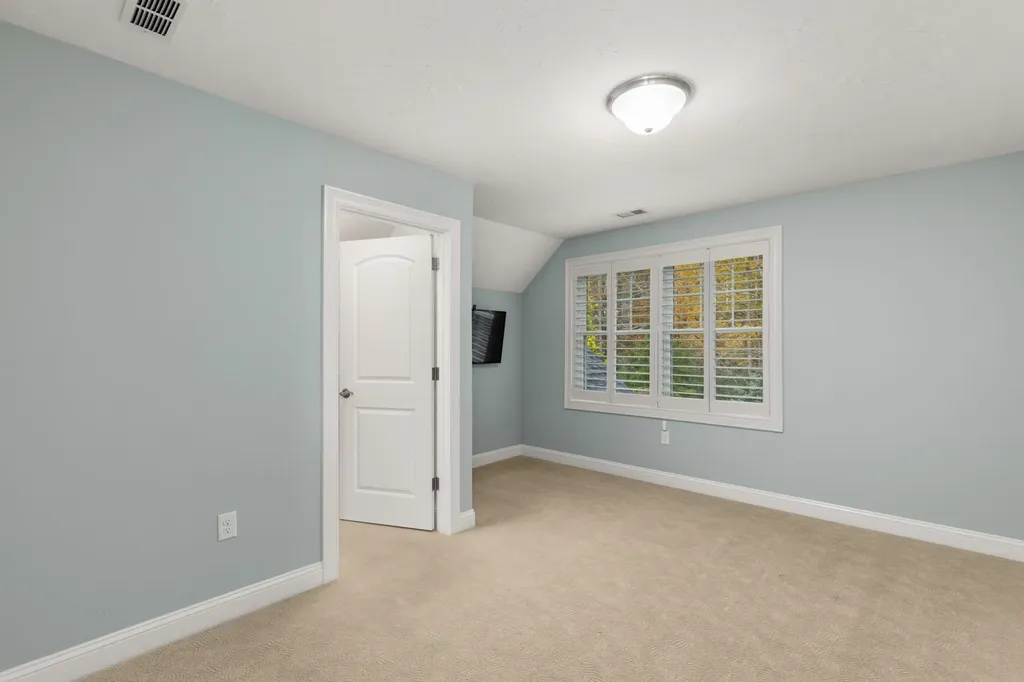 38 Wisteria Drive Dover NH 03820