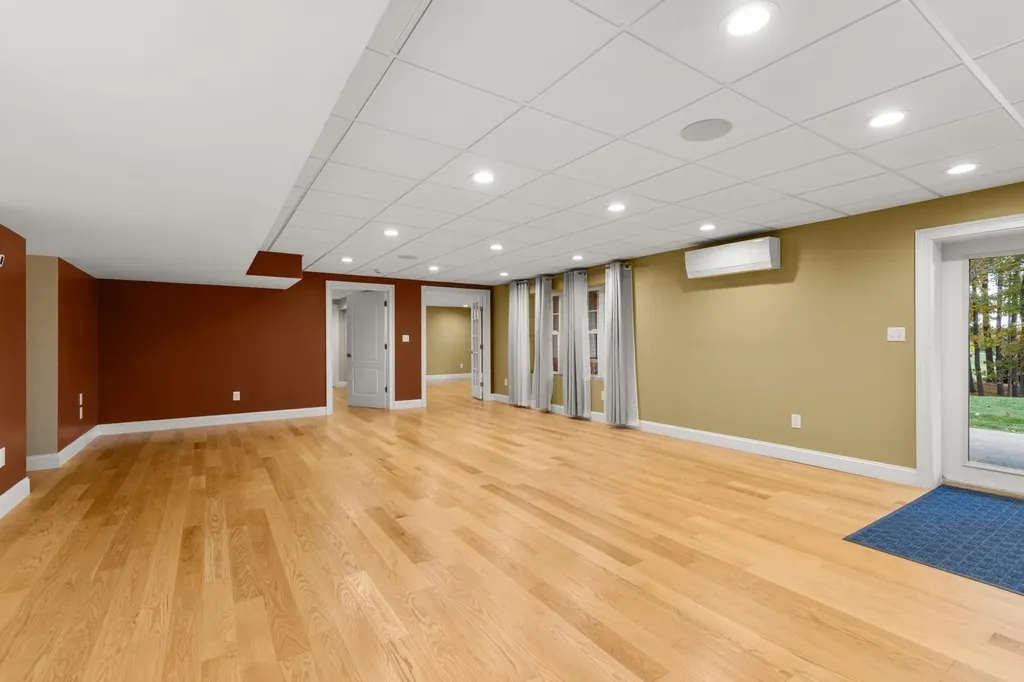 38 Wisteria Drive Dover NH 03820