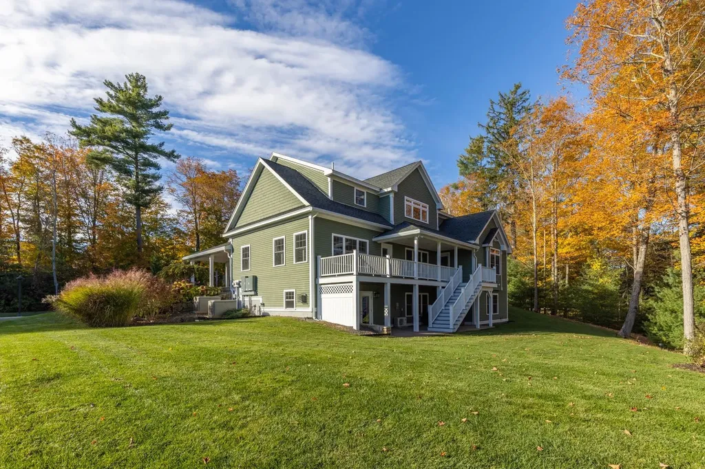38 Wisteria Drive Dover NH 03820