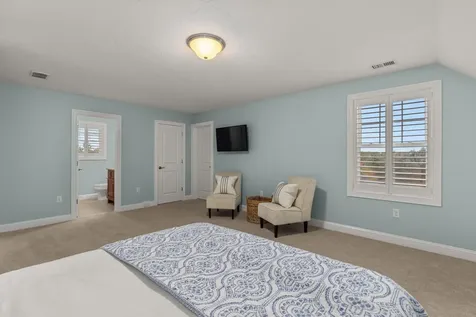 38 Wisteria Drive Dover NH 03820