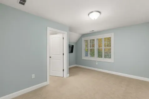 38 Wisteria Drive Dover NH 03820