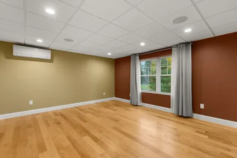 38 Wisteria Drive Dover NH 03820