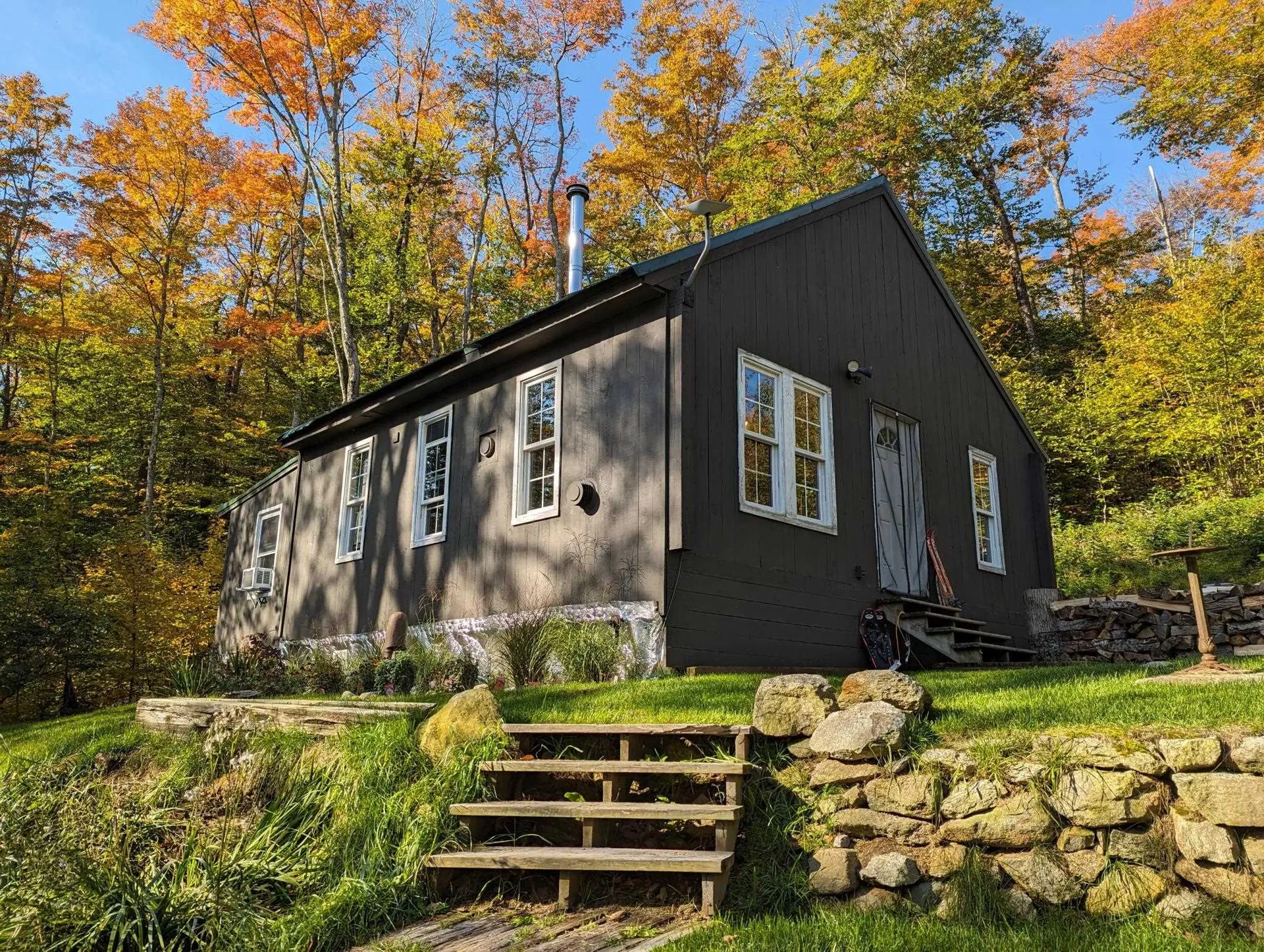 24 Potts Drive Dorchester NH 03266