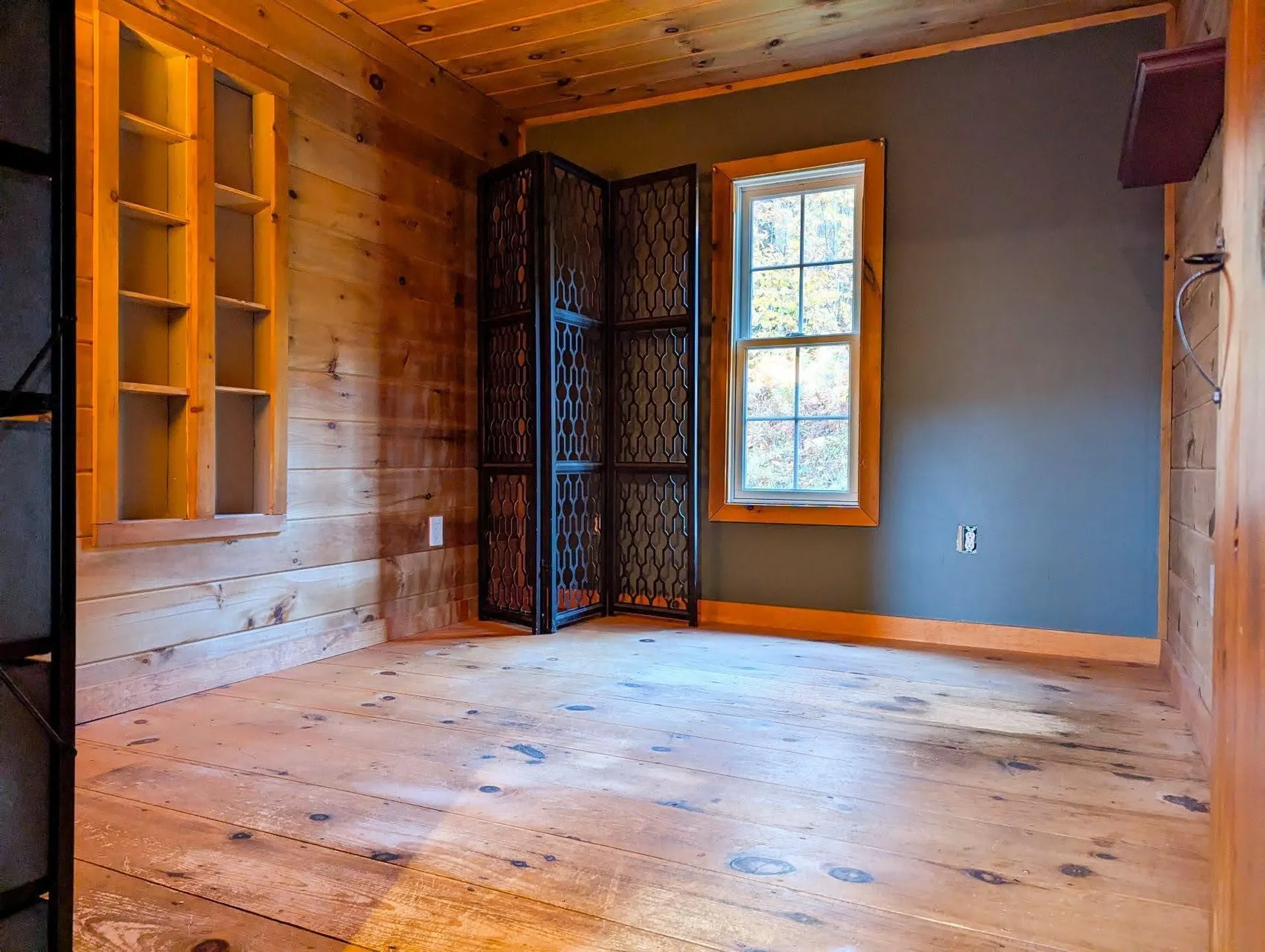 24 Potts Drive Dorchester NH 03266