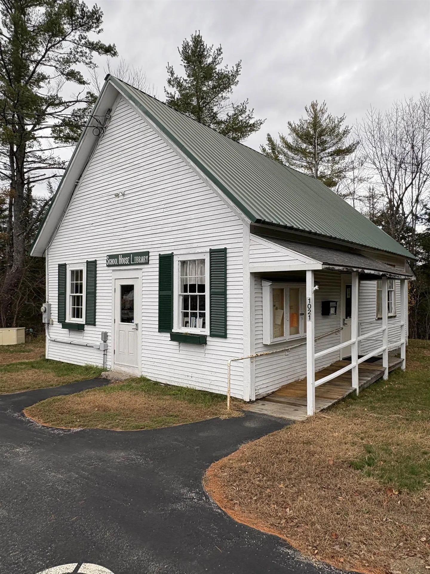 24 Potts Drive Dorchester NH 03266