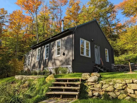 24 Potts Drive Dorchester NH 03266