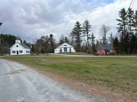 24 Potts Drive Dorchester NH 03266