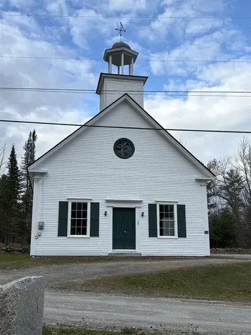 24 Potts Drive Dorchester NH 03266