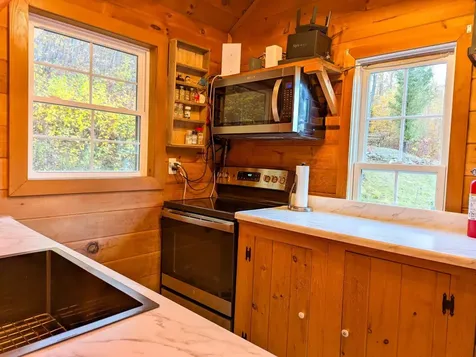 24 Potts Drive Dorchester NH 03266