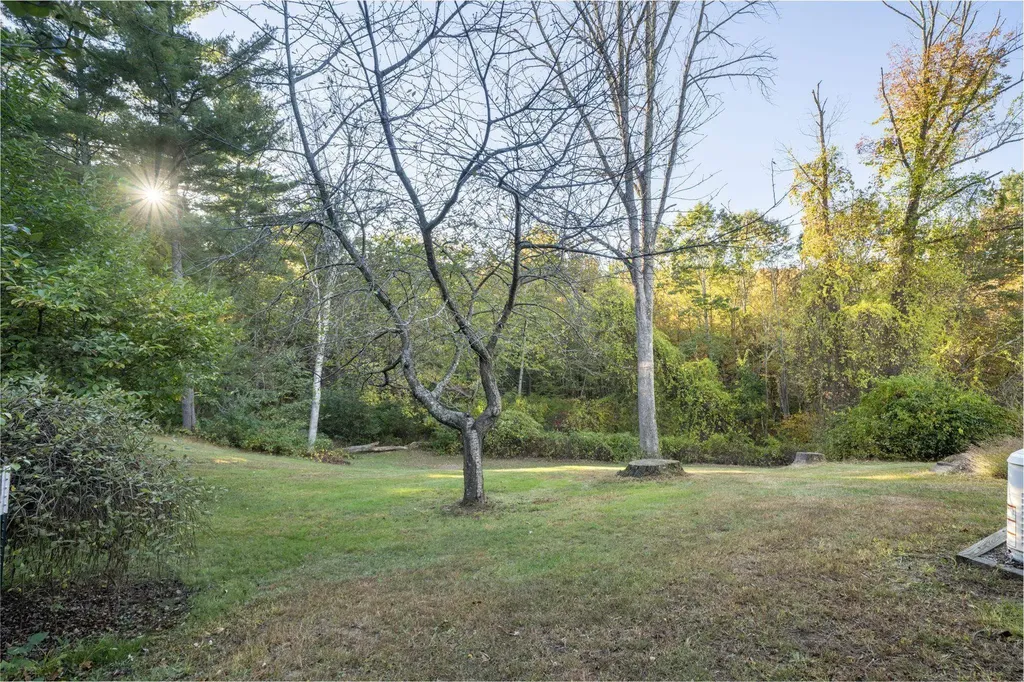 63 Searles Road Windham NH 03087