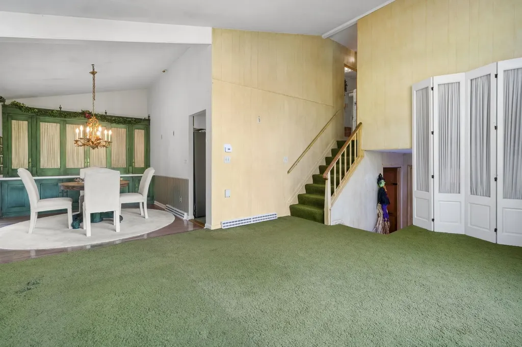 63 Searles Road Windham NH 03087