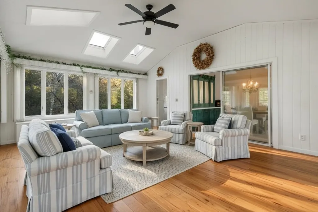 63 Searles Road Windham NH 03087