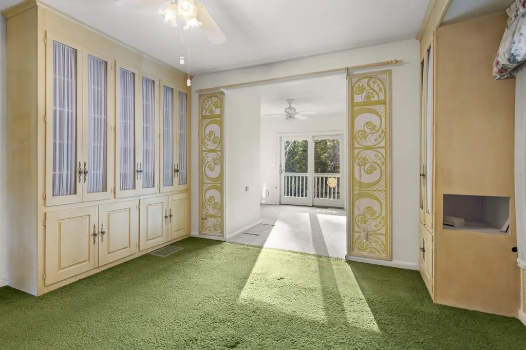 63 Searles Road Windham NH 03087