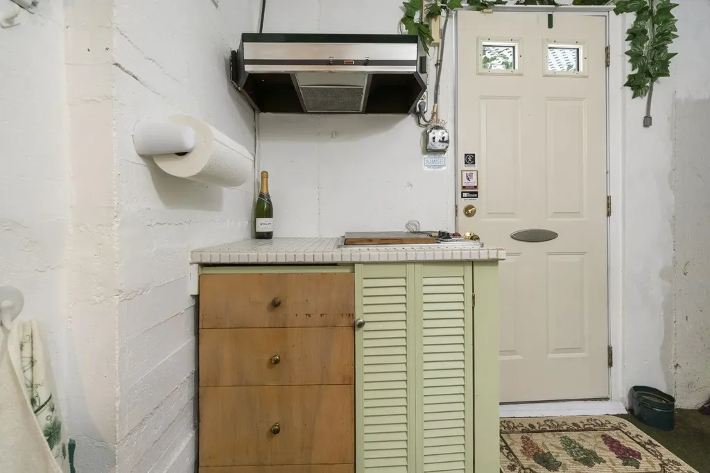 63 Searles Road Windham NH 03087