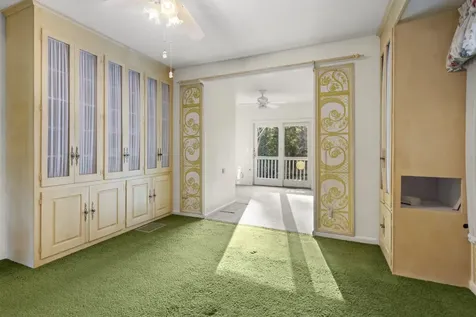 63 Searles Road Windham NH 03087