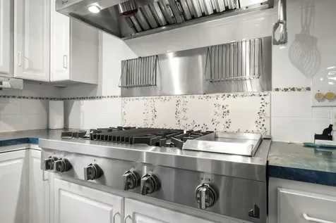 63 Searles Road Windham NH 03087